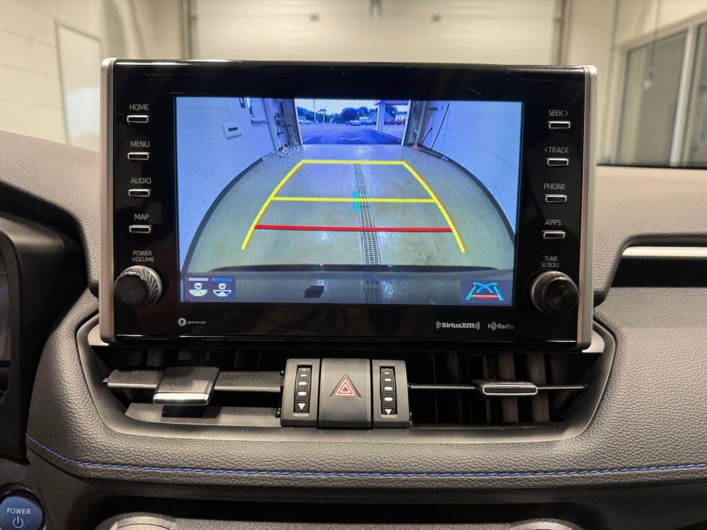 Certified 2022 Toyota RAV4 XSE w/ XSE Grade Weather Package AWD/4WD image 32