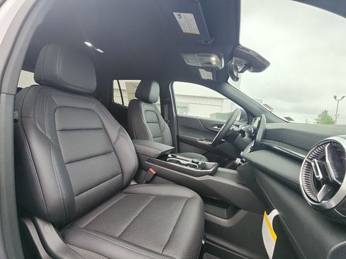 New 2026 Chevrolet Equinox LT FWD image 23