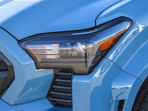 New 2026 Toyota Tacoma SR5 image 5