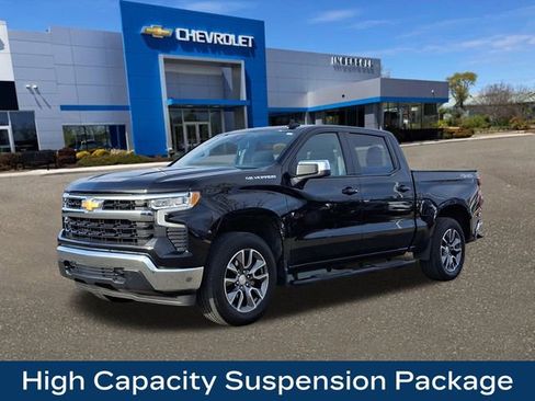 Used 2024 Chevrolet Silverado 1500 LT image 4