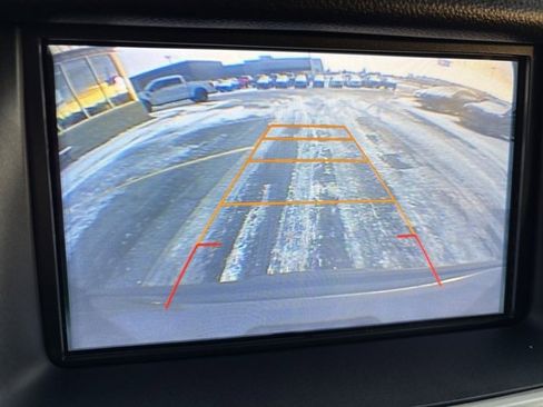 Used 2017 GMC Yukon XL SLE image 30