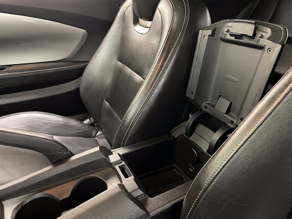 Used 2010 Chevrolet Camaro SS RWD image 30