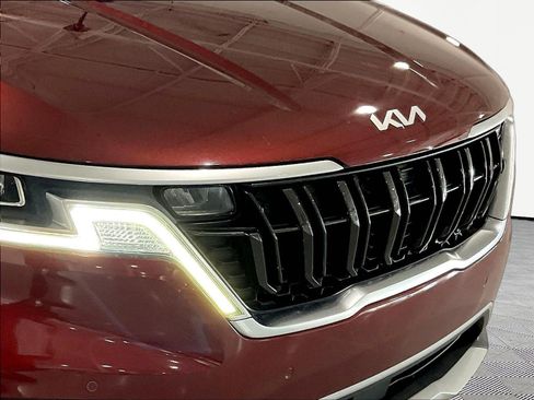 Used 2022 Kia Carnival EX FWD image 33