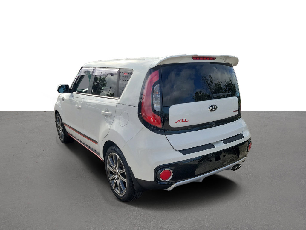 Used 2018 Kia Soul ! FWD image 4