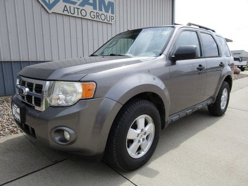 Used 2010 Ford Escape XLT AWD/4WD image 1