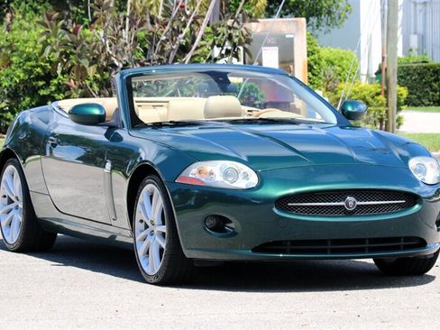 Used 2007 Jaguar XK Convertible RWD image 10