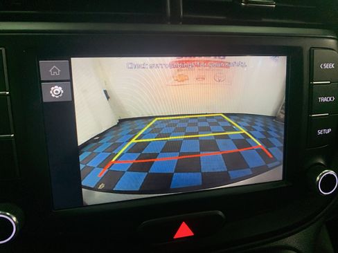 Used 2024 Kia Soul LX w/ Option Group 015 image 17