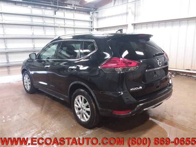 Used 2017 Nissan Rogue SV FWD image 5