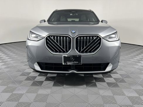 Used 2025 BMW X3 xDrive30i image 3