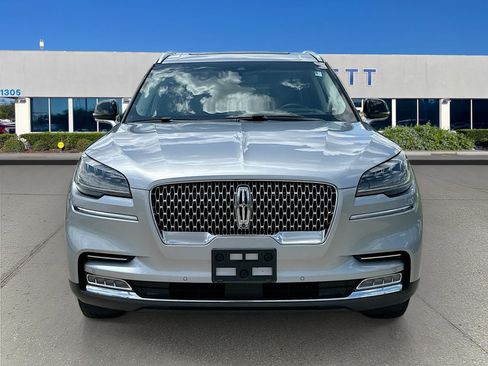 Used 2021 Lincoln Aviator Reserve w/ Equipment Group 201A AWD/4WD image 2