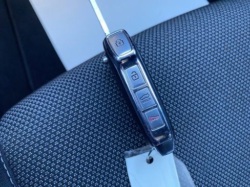 Certified 2023 Kia Forte LXS image 23