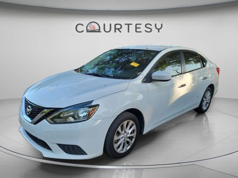 Used 2018 Nissan Sentra SV FWD image 3
