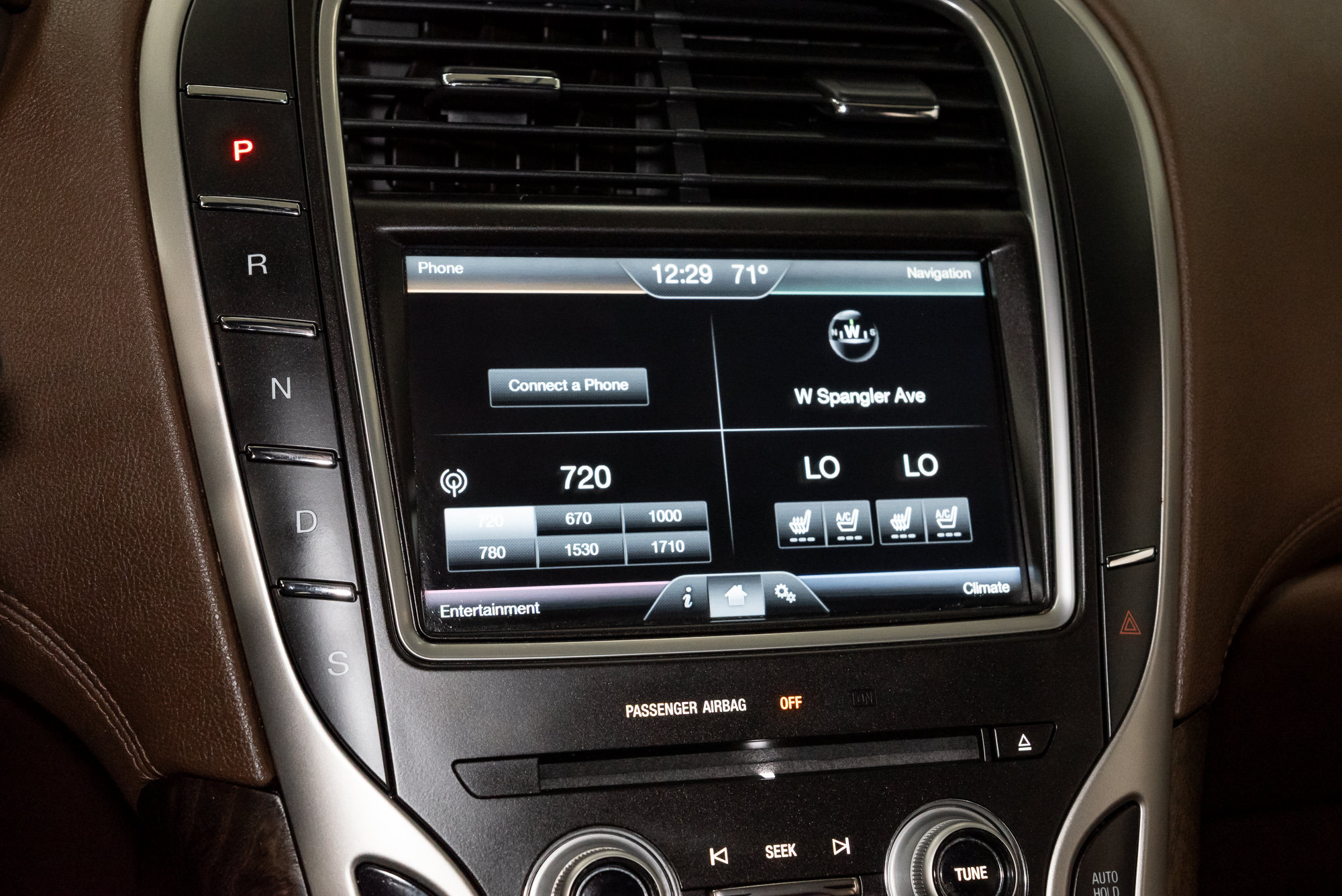 Used 2016 Lincoln MKX Reserve AWD/4WD image 16