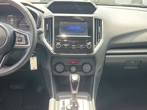Used 2019 Subaru Crosstrek 2.0i Premium AWD/4WD image 18