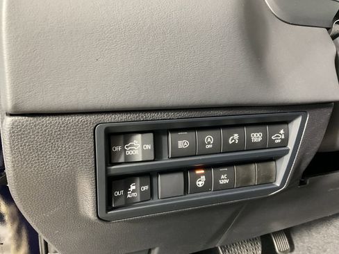 New 2026 Toyota Tundra Platinum AWD/4WD image 17