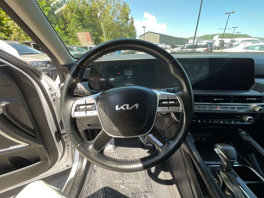 Used 2025 Kia Telluride S FWD image 10