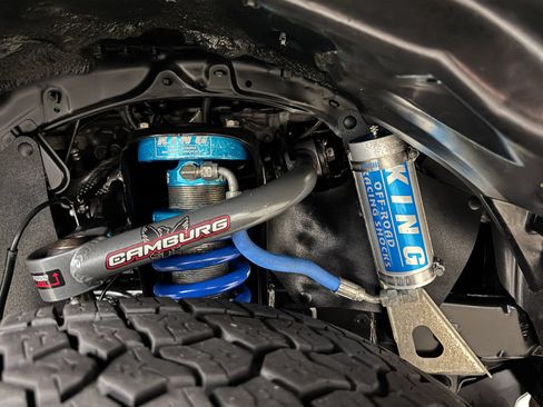Used 2017 Toyota Tacoma TRD Pro AWD/4WD image 9