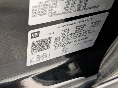 Used 2025 Chevrolet Silverado 1500 LT image 36