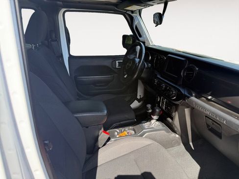 Used 2022 Jeep Wrangler Unlimited Sport AWD/4WD image 15