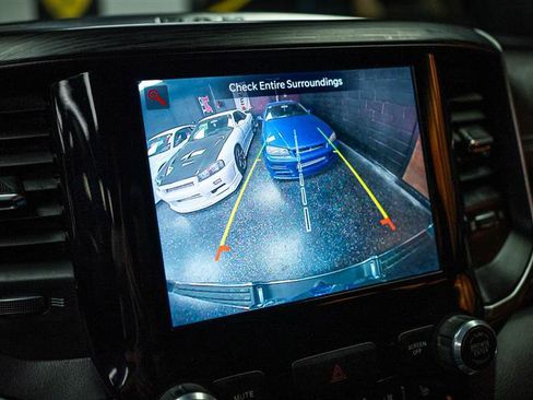 Used 2024 RAM 1500 Laramie image 22