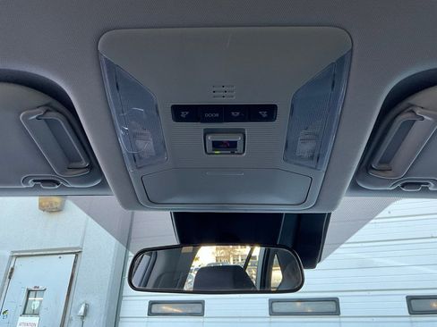 Used 2025 Toyota RAV4 XLE image 16