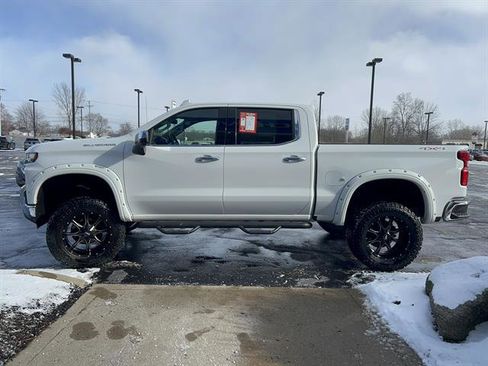Used 2019 Chevrolet Silverado 1500 LTZ w/ LTZ Plus Package image 4