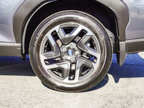 Certified 2025 Subaru Forester Limited image 8