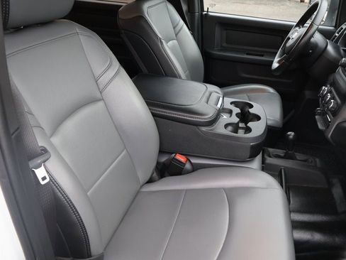 Used 2024 RAM 3500 Tradesman w/ Chrome Appearance Group image 13