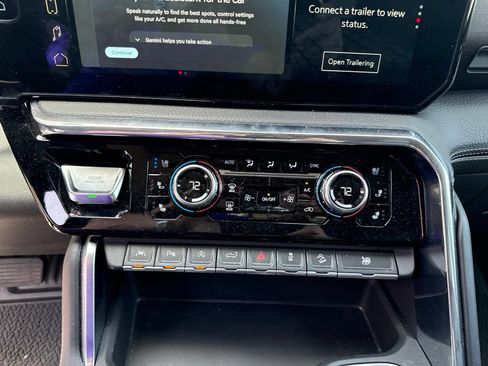 Used 2024 GMC Sierra 1500 Denali w/ Denali Reserve Package AWD/4WD image 23