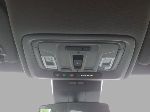 Used 2023 GMC Sierra 1500 Elevation w/ Preferred Package AWD/4WD image 17