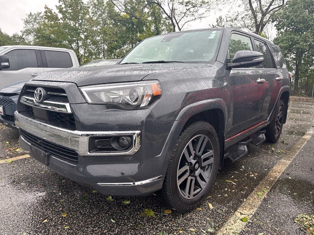 Used 2024 Toyota 4Runner Limited AWD/4WD image 2