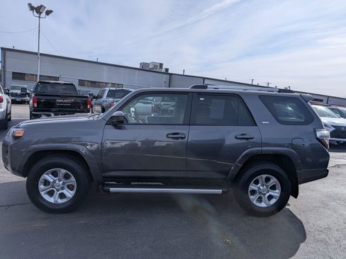Used 2021 Toyota 4Runner SR5 image 3