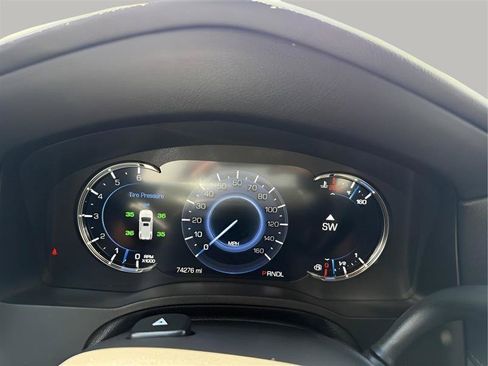 Used 2019 Cadillac Escalade ESV Luxury RWD image 57