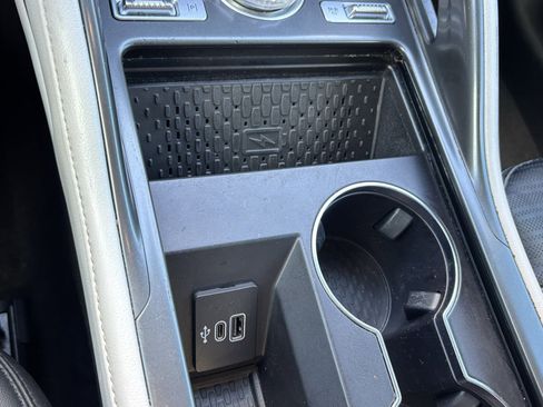 Used 2024 Lincoln Nautilus Reserve image 23