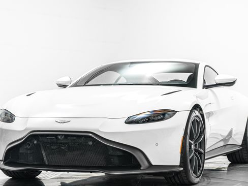 Used 2020 Aston Martin V8 Vantage Coupe RWD image 5