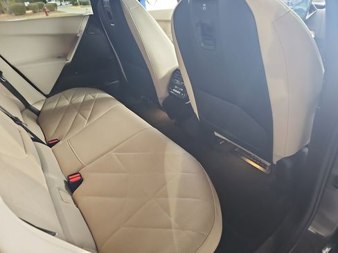 Certified 2024 BMW iX xDrive50 w/ Premium Package image 11