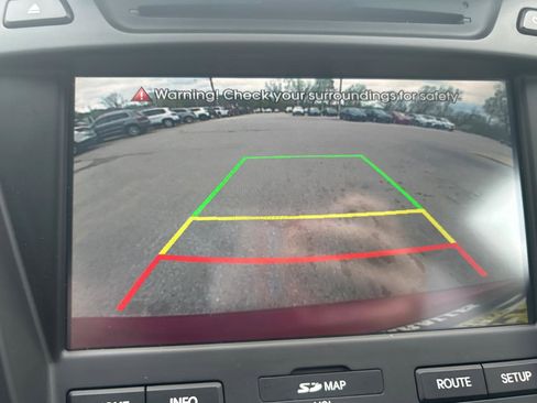 Used 2013 Hyundai Santa Fe GLS image 15