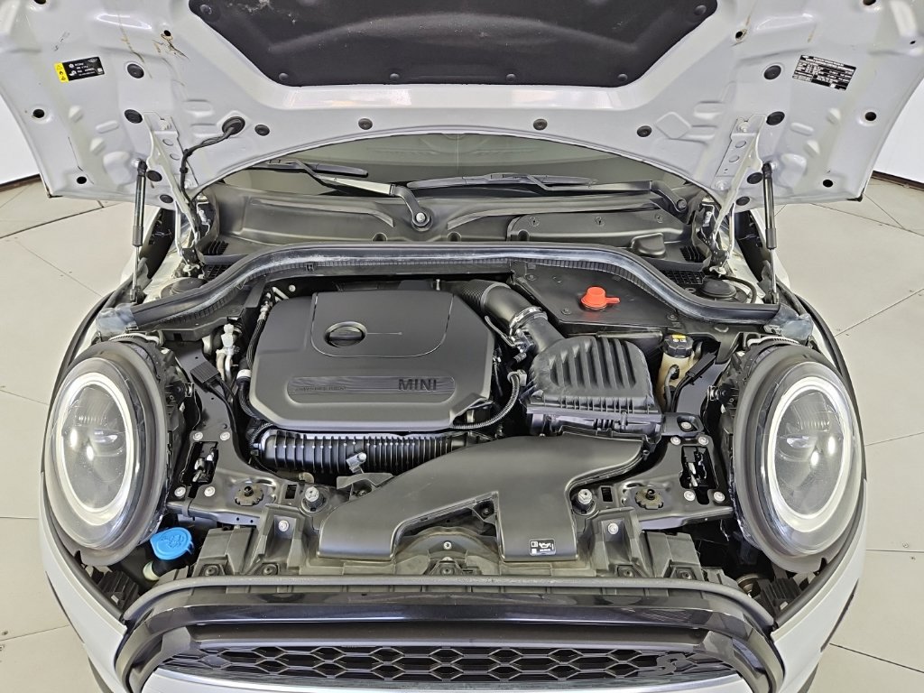 Used 2022 MINI Cooper S FWD image 6