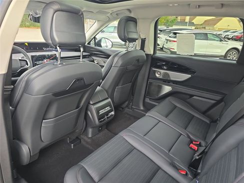 New 2026 Lincoln Nautilus Reserve image 12