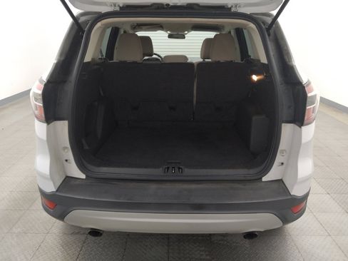 Used 2017 Ford Escape SE FWD image 29