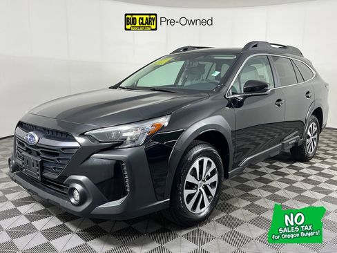 Used 2025 Subaru Outback Premium AWD/4WD image 1