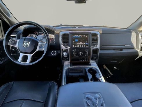 Used 2017 RAM 1500 Laramie w/ Convenience Group image 8