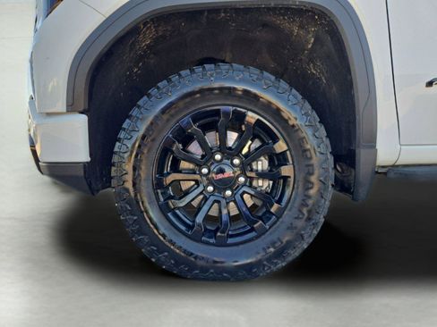 Used 2023 GMC Sierra 1500 AT4X AWD/4WD image 10