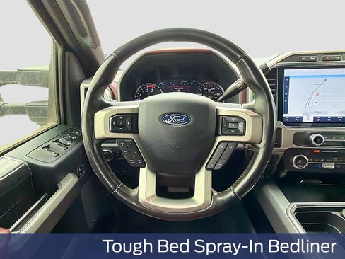Used 2022 Ford F250 Platinum image 16
