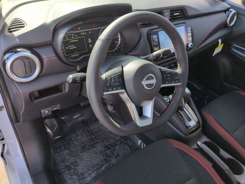 New 2025 Nissan Versa SR w/ Trunk Package image 2