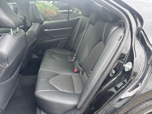 Used 2023 Toyota Camry XLE FWD image 9