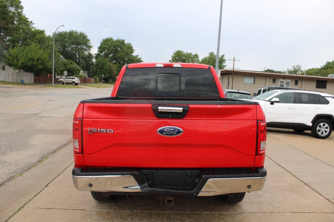 Used 2015 Ford F150 XLT w/ Equipment Group 302A Luxury AWD/4WD image 5