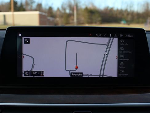 Used 2020 BMW 540i xDrive w/ Executive Package image 17