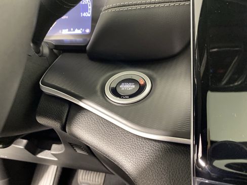 New 2025 Jeep Grand Cherokee Altitude image 24