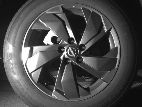 Used 2025 Nissan Rogue SV image 15